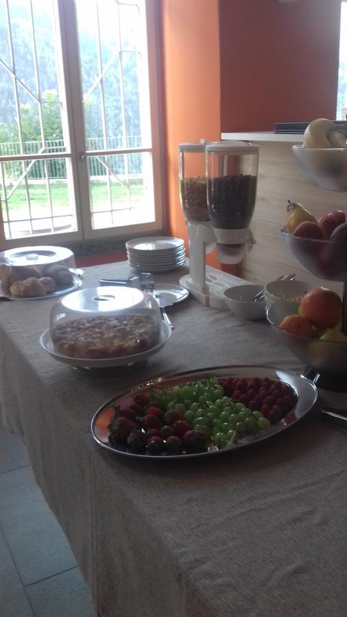 La Vecchia Scuola Acomodação com café da manhã Villa d'Allegno Exterior foto